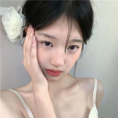 驼背人与舞女
